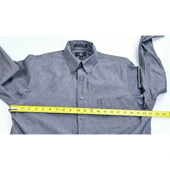 Calvin Klein Size Medium 15 32-33 Men Charcoal Gray Stripe Button Down L/S Shirt - Picture 3 of 9